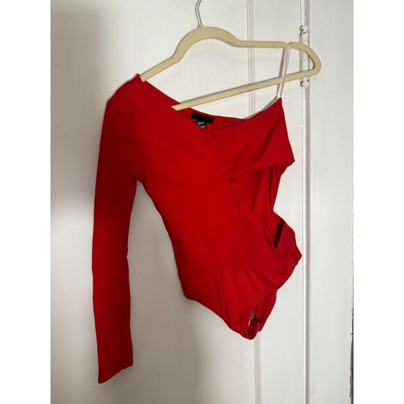 Revolve H:ours Karly Red One Shoulder Cut Out Bodysuit - Picture 4 of 6